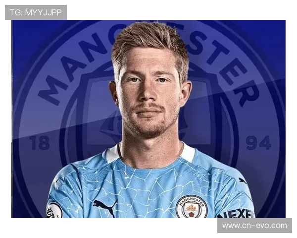 德布劳内训练画面曝光 体能状态积极为新赛季蓄力